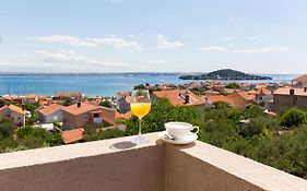 Apartman View